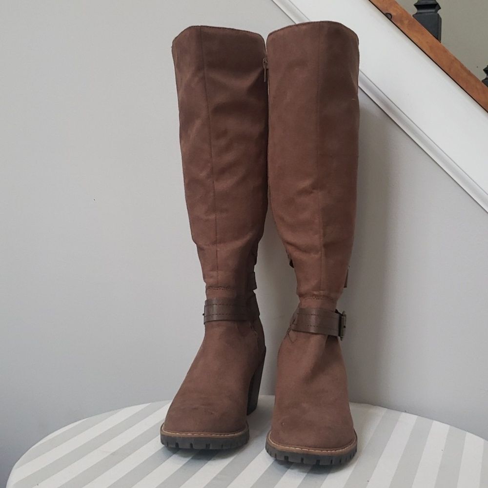 Women’s Sun + Stone Boots Women's sz 6.5 Faux Suede Tall Lug Sole Western Buckle